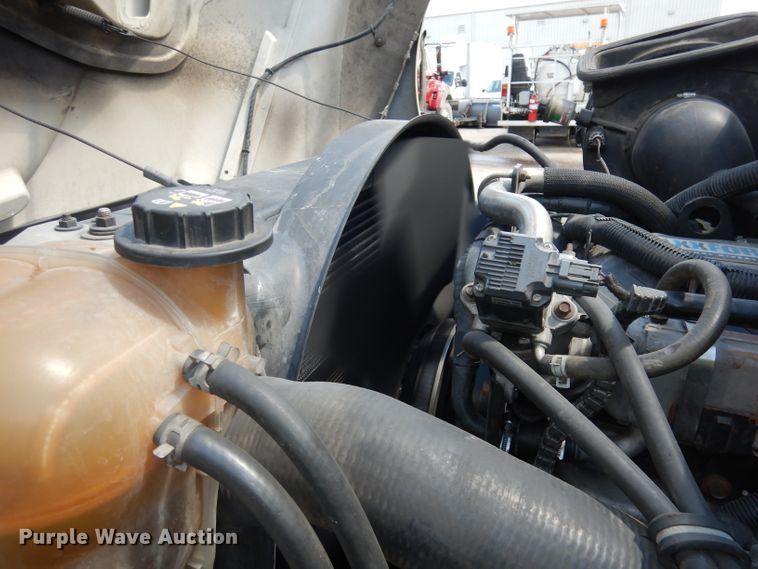 image for item DI6692 2011 International DuraStar 4400  sewer jetter truck