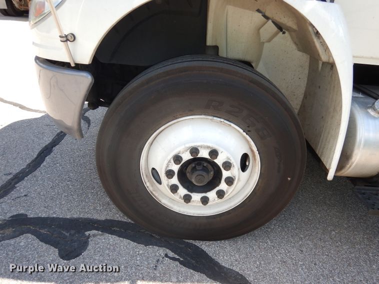 image for item DI6692 2011 International DuraStar 4400  sewer jetter truck