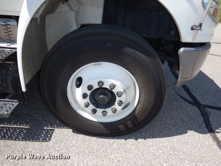 image for item DI6692 2011 International DuraStar 4400  sewer jetter truck