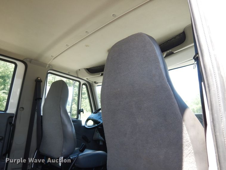 image for item DI6692 2011 International DuraStar 4400  sewer jetter truck