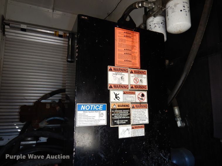 image for item DI6692 2011 International DuraStar 4400  sewer jetter truck