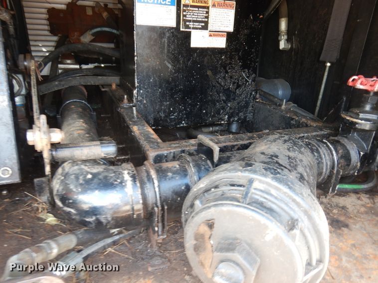 image for item DI6692 2011 International DuraStar 4400  sewer jetter truck