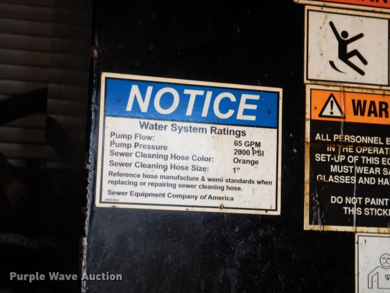 image for item DI6692 2011 International DuraStar 4400  sewer jetter truck