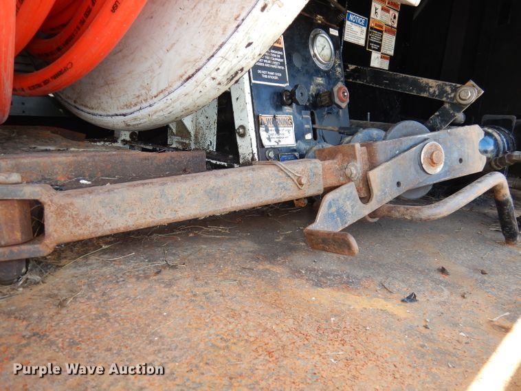 image for item DI6692 2011 International DuraStar 4400  sewer jetter truck