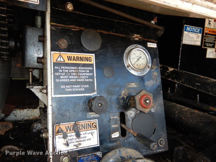 image for item DI6692 2011 International DuraStar 4400  sewer jetter truck