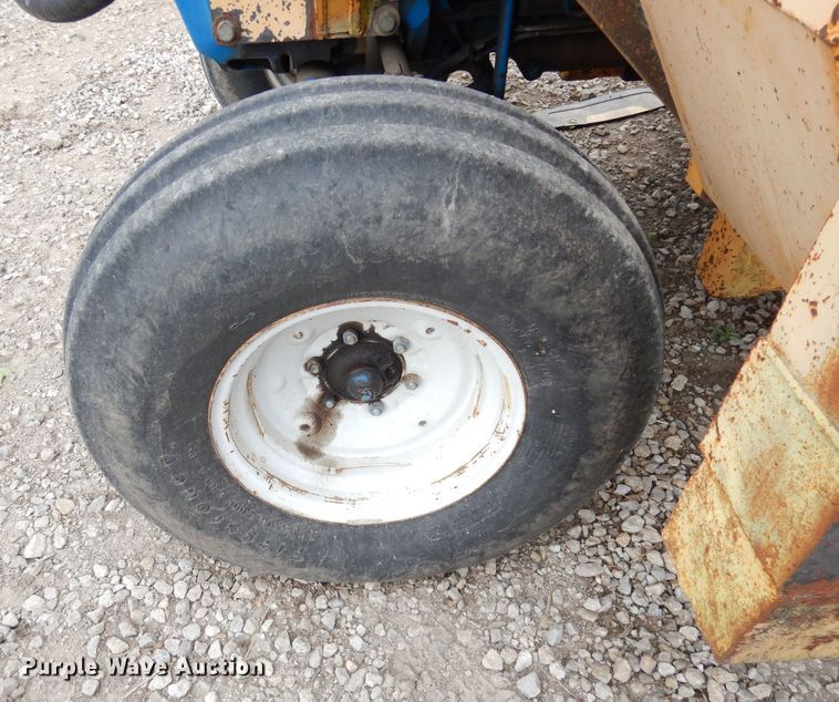 image for item DI6694 Ford 6610  tractor
