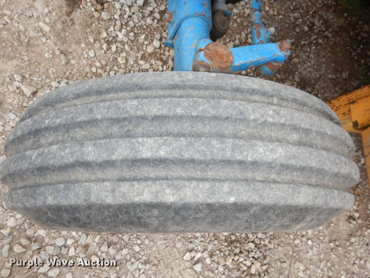 image for item DI6694 Ford 6610  tractor