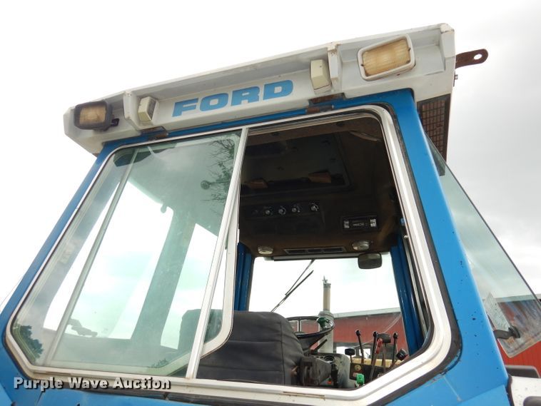 image for item DI6694 Ford 6610  tractor
