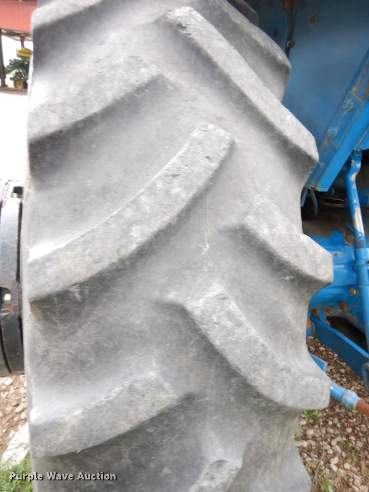 image for item DI6694 Ford 6610  tractor