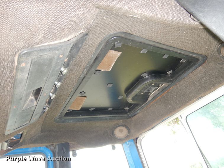 image for item DI6694 Ford 6610  tractor