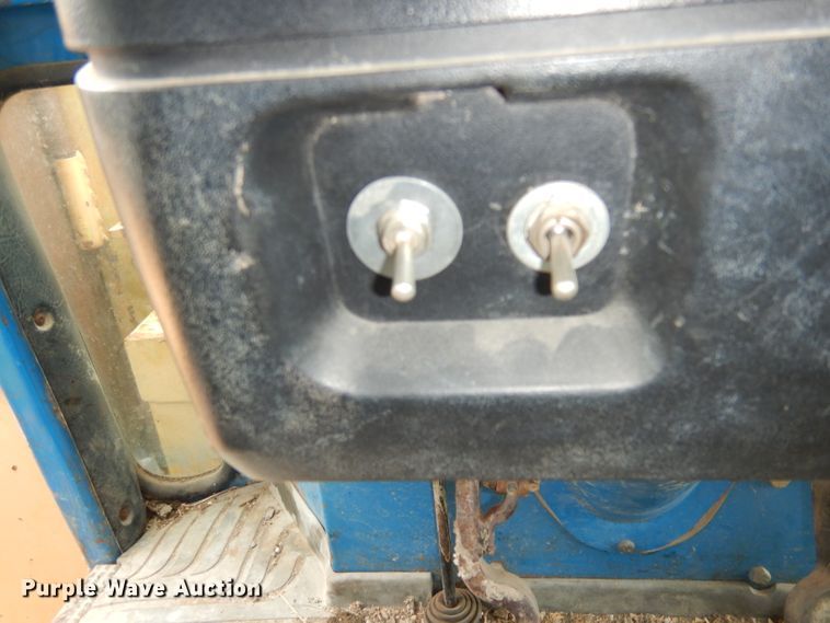 image for item DI6694 Ford 6610  tractor