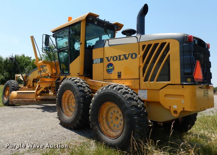 image for item DI6698 2006 Volvo G930  motor grader