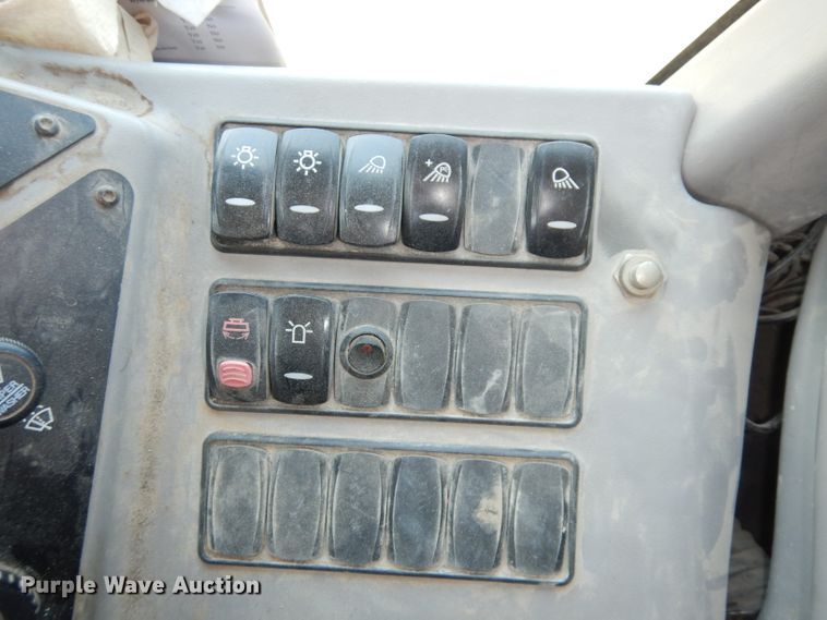 image for item DI6698 2006 Volvo G930  motor grader