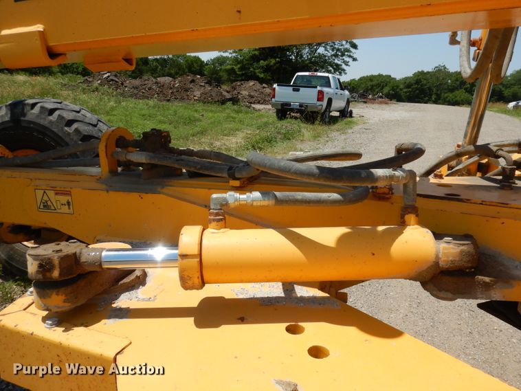 image for item DI6698 2006 Volvo G930  motor grader