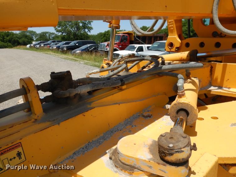 image for item DI6698 2006 Volvo G930  motor grader