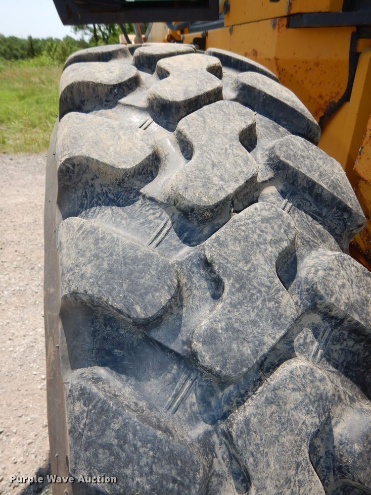 image for item DI6698 2006 Volvo G930  motor grader