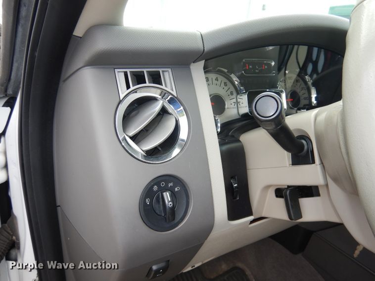 image for item DI6720 2013 Ford Expedition  SUV