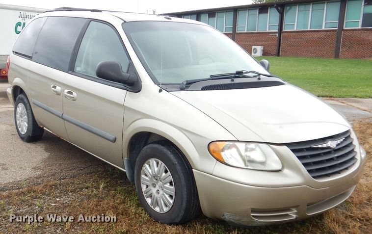 image for item DI6724 2007 Chrysler Town & Country  van