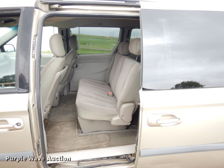 image for item DI6724 2007 Chrysler Town & Country  van