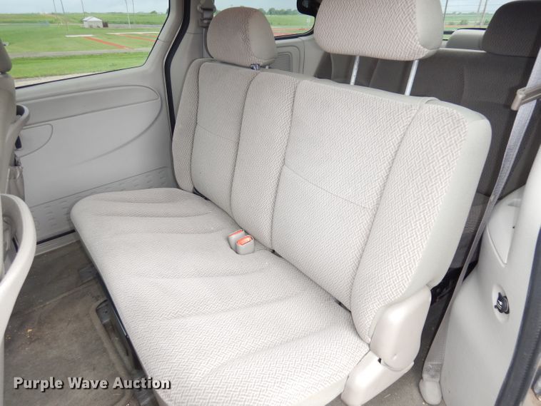 image for item DI6724 2007 Chrysler Town & Country  van