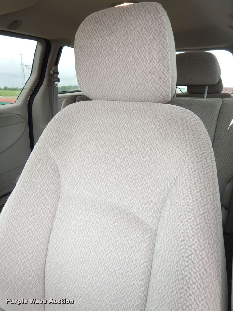 image for item DI6724 2007 Chrysler Town & Country  van