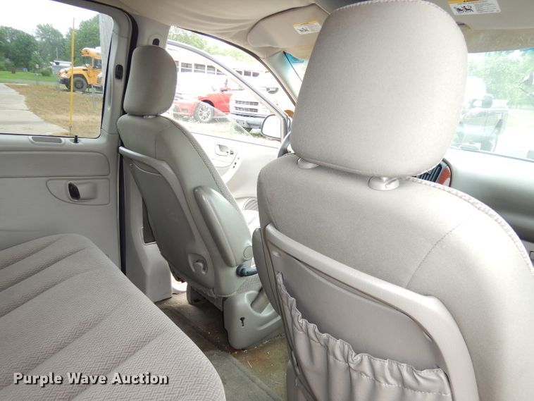 image for item DI6724 2007 Chrysler Town & Country  van