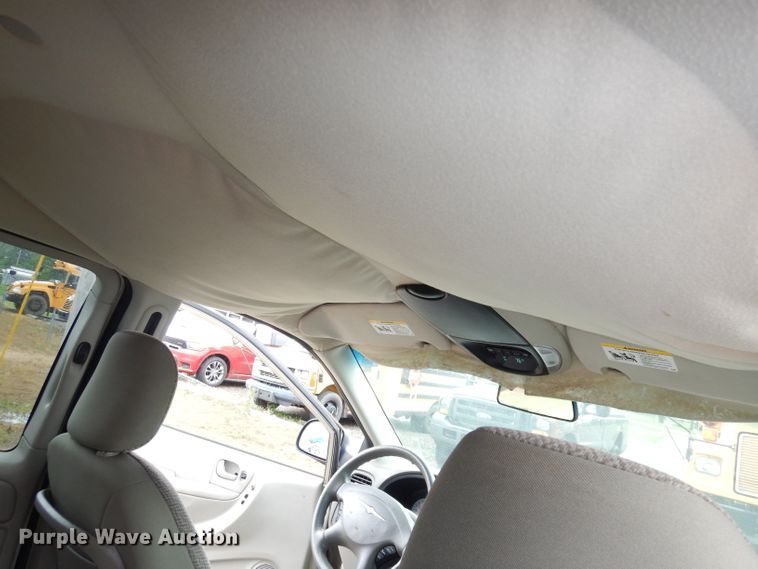 image for item DI6724 2007 Chrysler Town & Country  van