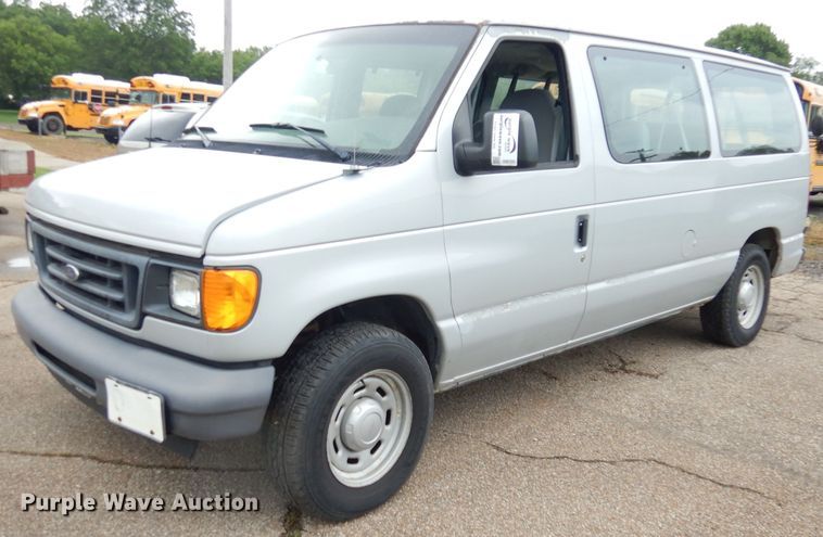 image for item DI6725 2006 Ford E150 XL  van