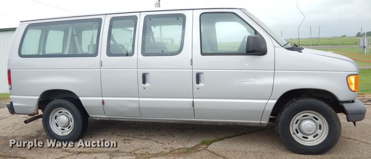 image for item DI6725 2006 Ford E150 XL  van