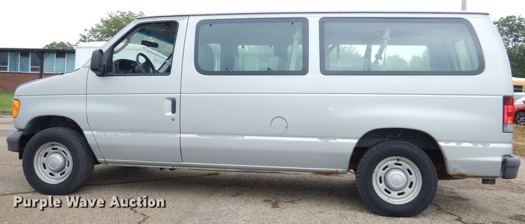 image for item DI6725 2006 Ford E150 XL  van