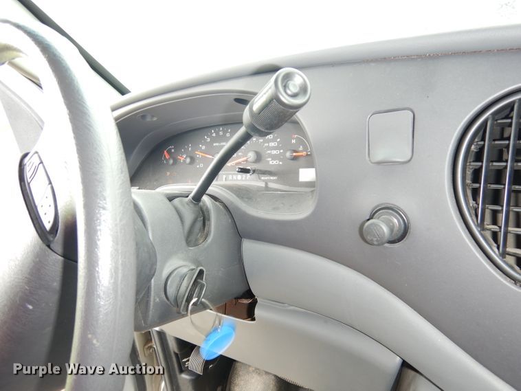 image for item DI6725 2006 Ford E150 XL  van