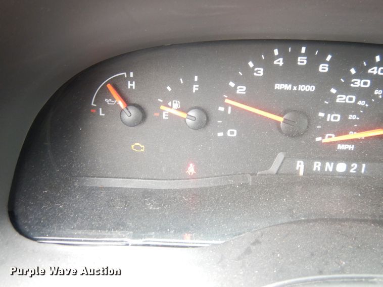 image for item DI6725 2006 Ford E150 XL  van