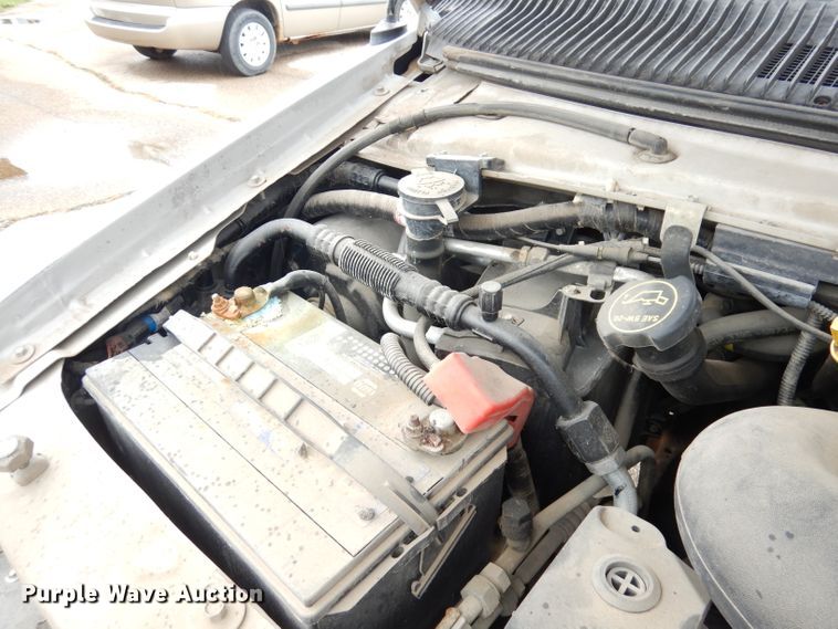 image for item DI6725 2006 Ford E150 XL  van