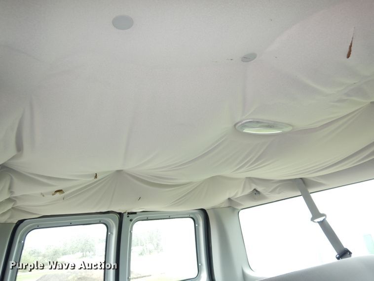 image for item DI6725 2006 Ford E150 XL  van