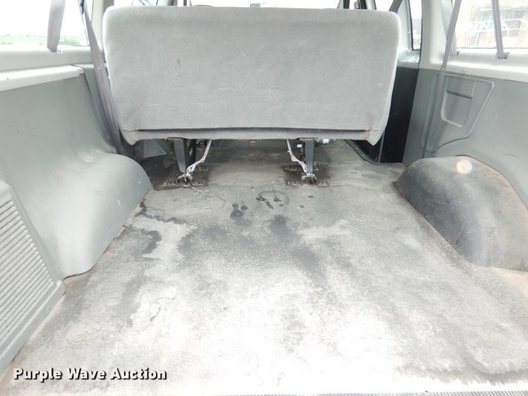 image for item DI6725 2006 Ford E150 XL  van