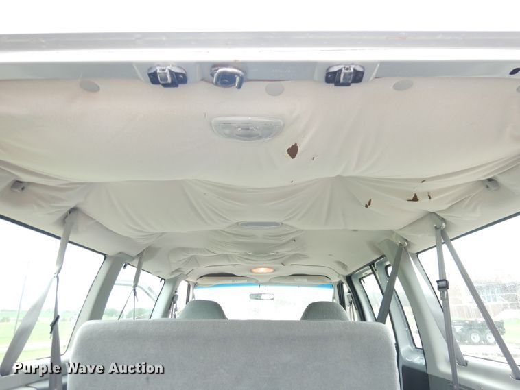 image for item DI6725 2006 Ford E150 XL  van