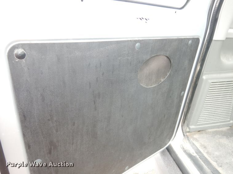 image for item DI6725 2006 Ford E150 XL  van