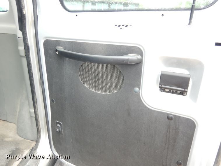 image for item DI6725 2006 Ford E150 XL  van