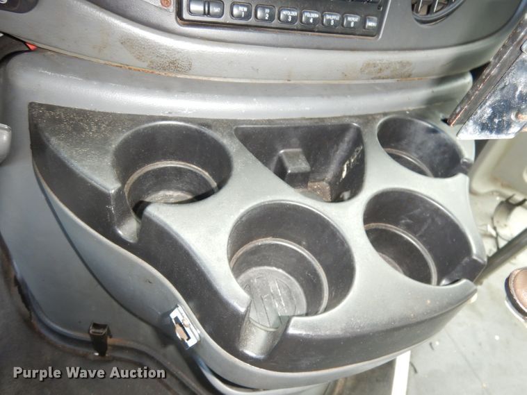 image for item DI6726 2008 Ford E450 Super Duty  shuttle bus