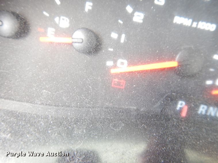 image for item DI6726 2008 Ford E450 Super Duty  shuttle bus