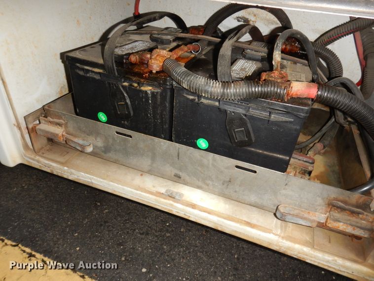 image for item DI6726 2008 Ford E450 Super Duty  shuttle bus