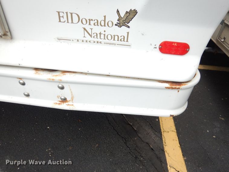 image for item DI6726 2008 Ford E450 Super Duty  shuttle bus