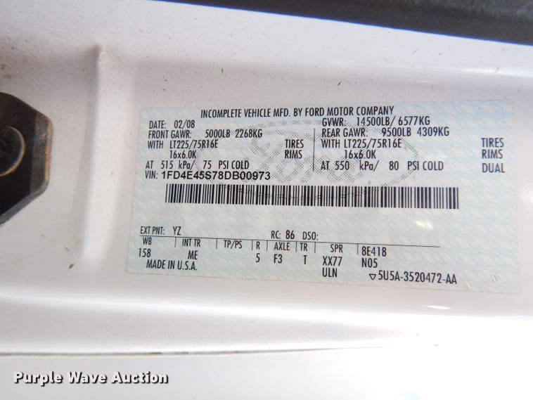 image for item DI6726 2008 Ford E450 Super Duty  shuttle bus