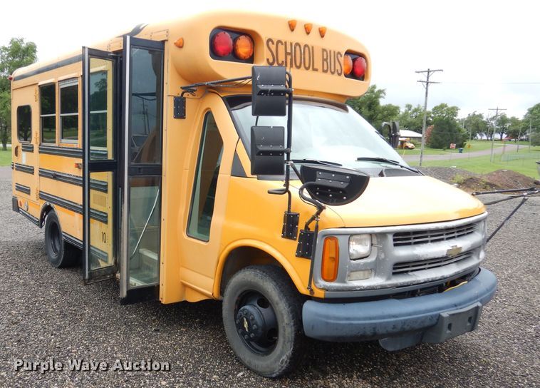 image for item DI6731 2000 Chevrolet Express 3500 Cargo  school bus