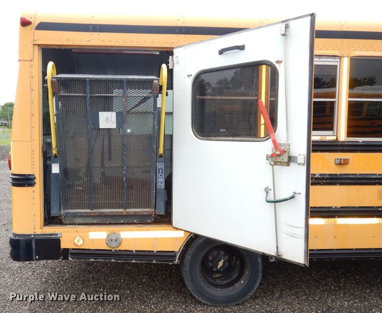 image for item DI6731 2000 Chevrolet Express 3500 Cargo  school bus