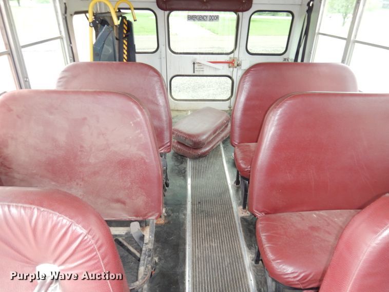 image for item DI6731 2000 Chevrolet Express 3500 Cargo  school bus