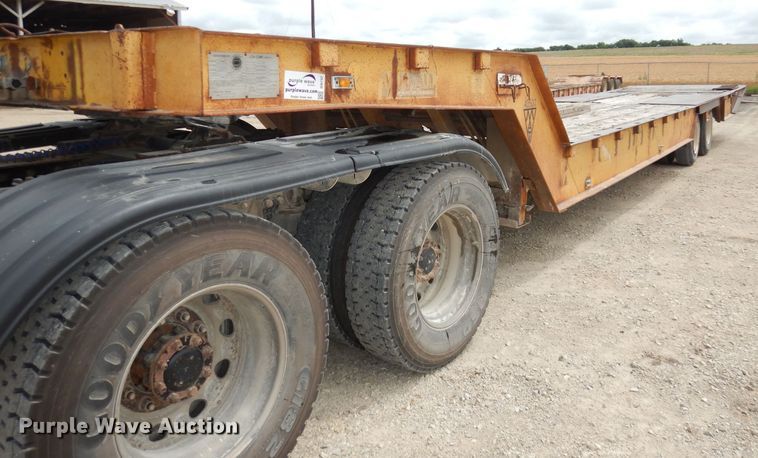 image for item DI6732 1977 Muv-All 4050T  drop deck equipment trailer