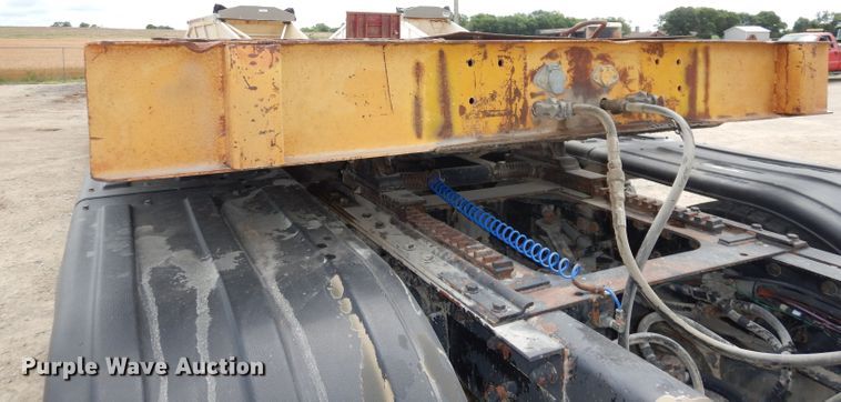 image for item DI6732 1977 Muv-All 4050T  drop deck equipment trailer