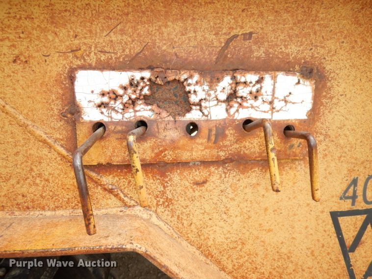 image for item DI6732 1977 Muv-All 4050T  drop deck equipment trailer