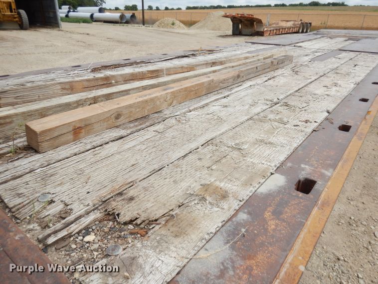 image for item DI6732 1977 Muv-All 4050T  drop deck equipment trailer